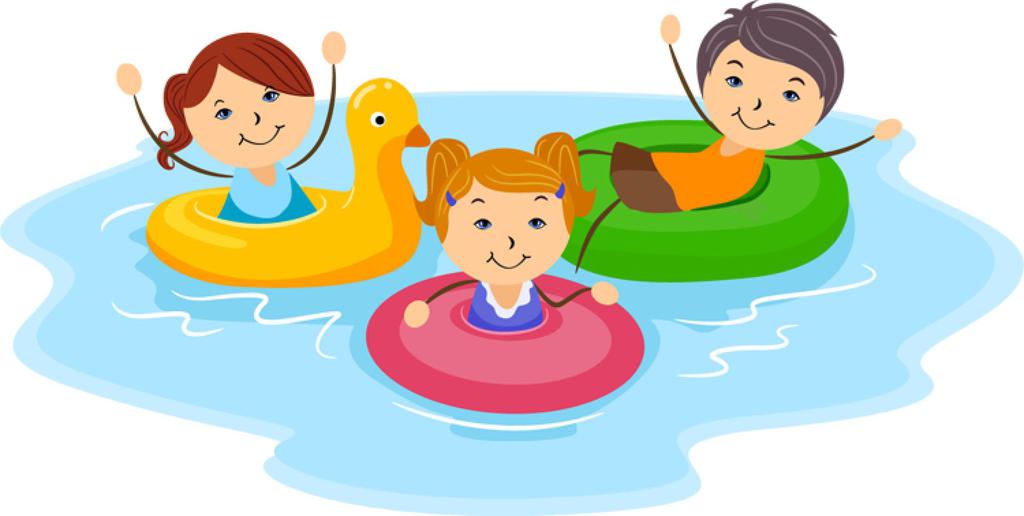 дети купаются в воде
